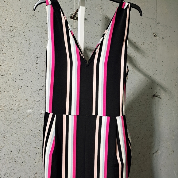 #027 Sz XL Express Striped One-Piece Jumpsuit with Pink and Black Accents - Picture 10 of 15